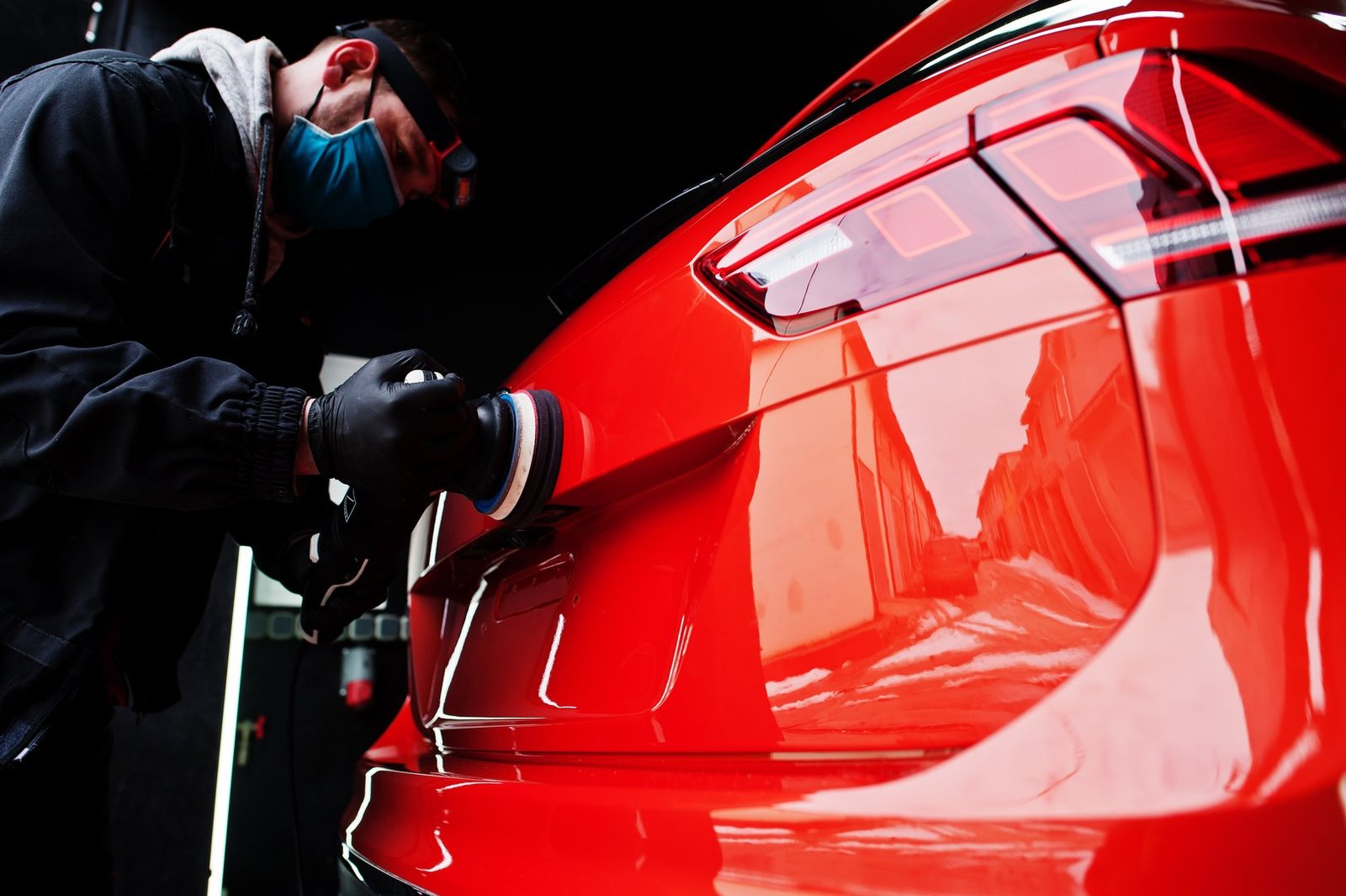 car-detailing-concept-2023-11-27-04-56-25-utc.jpg